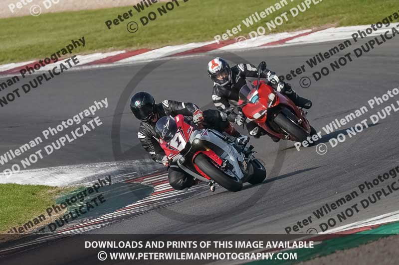 donington no limits trackday;donington park photographs;donington trackday photographs;no limits trackdays;peter wileman photography;trackday digital images;trackday photos